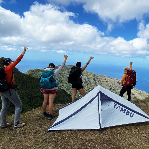 TAMBU Outdoor Camping Zelt für 2 Personen nachhaltiges Trekkingszelt wasserdicht aus recyceltem Material & ultraleicht