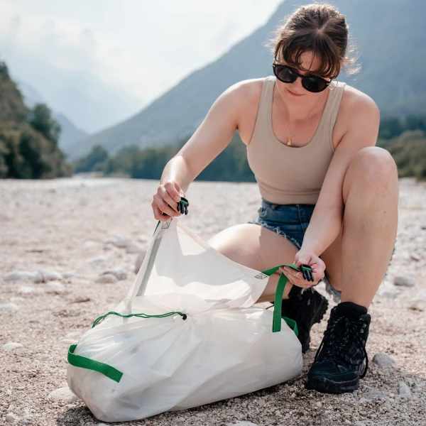 TAMBU Outdoor Camping Zelt für 2-3 Personen nachhaltiges Trekkingszelt wasserdicht aus recyceltem Material & ultraleicht